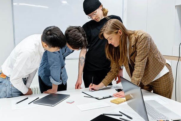 management_slider_2_1